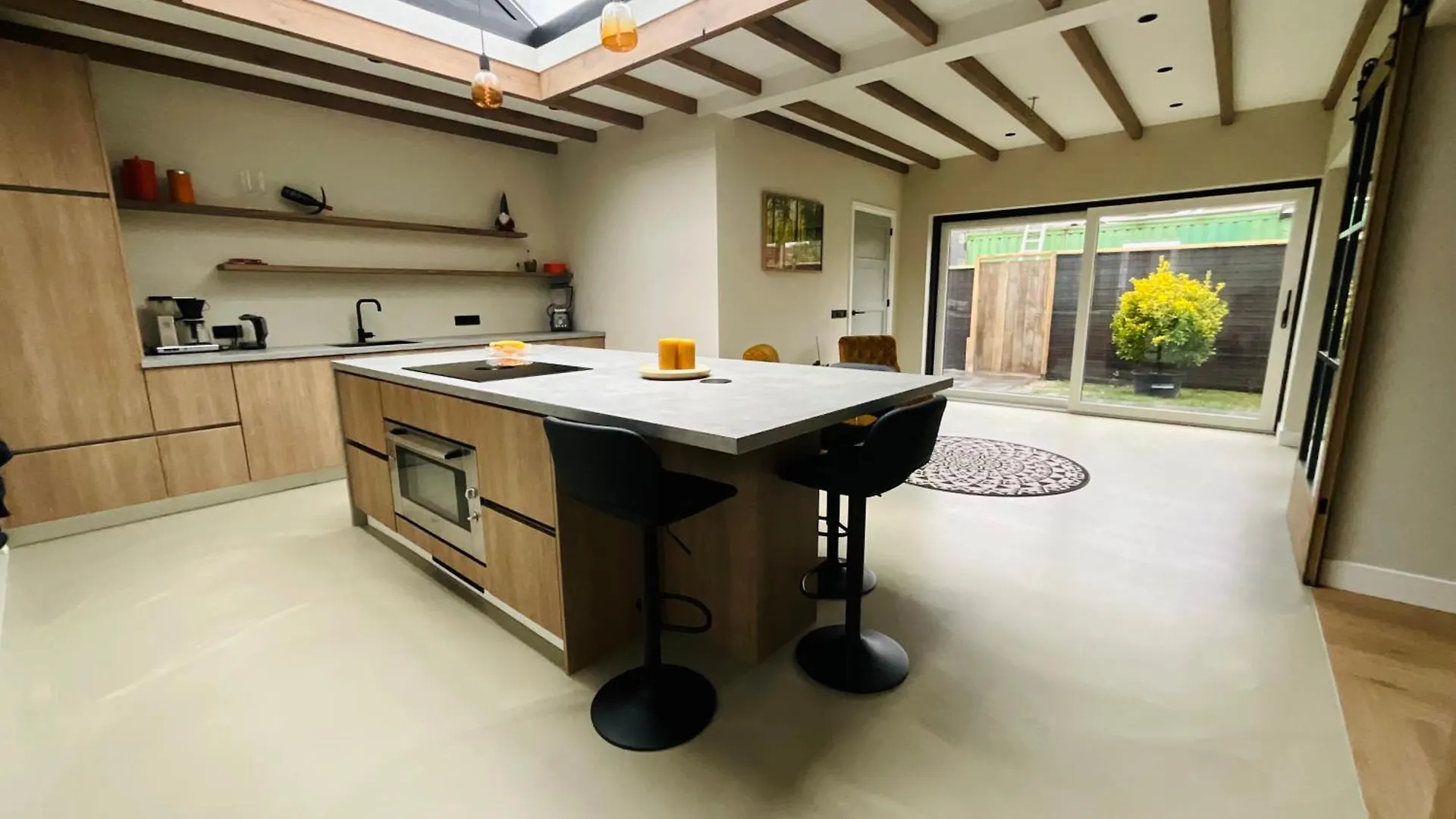 Villa Luxurious Renovated Home, Retro Touch! Eindhoven